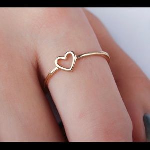 Gold heart ring
